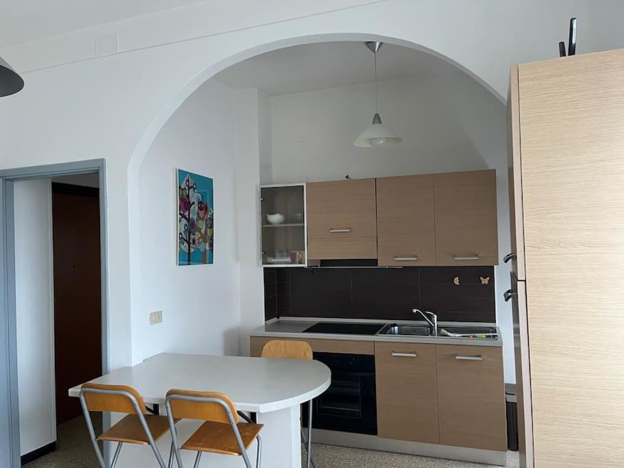 דירות ורצ'לי La Casa Di Alice מראה חיצוני תמונה